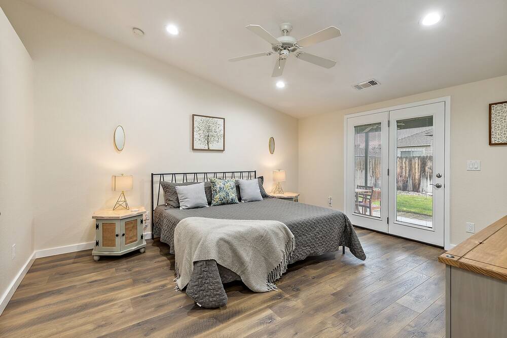 Photo of Bedroom in Central Point