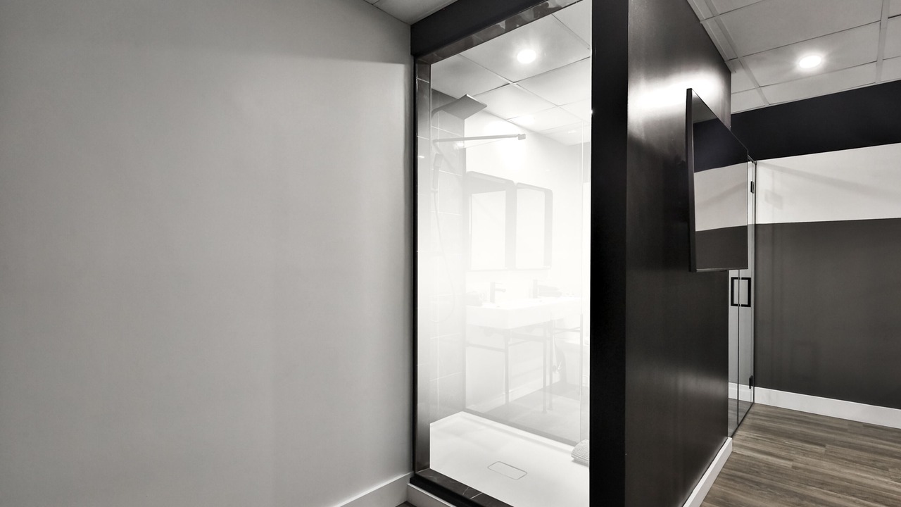 Photo of Bathroom in Ville-Marie