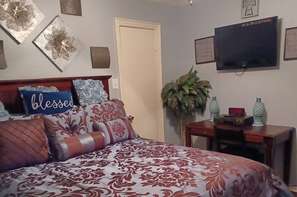 Photo of Bedroom in Bryan