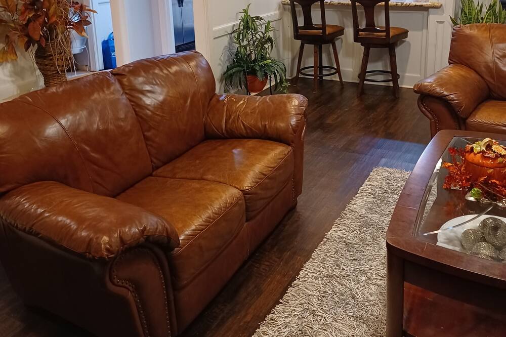 Photo of Livingroom in Bryan