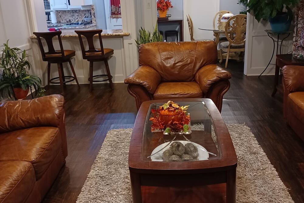 Photo of Livingroom in Bryan