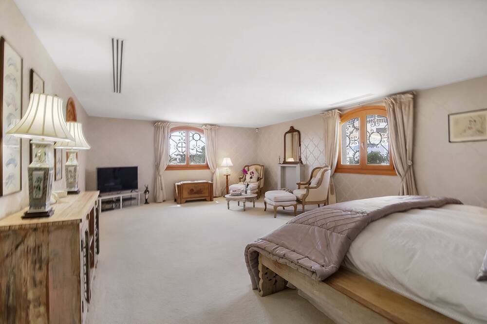 Photo of Bedroom in Arnella
