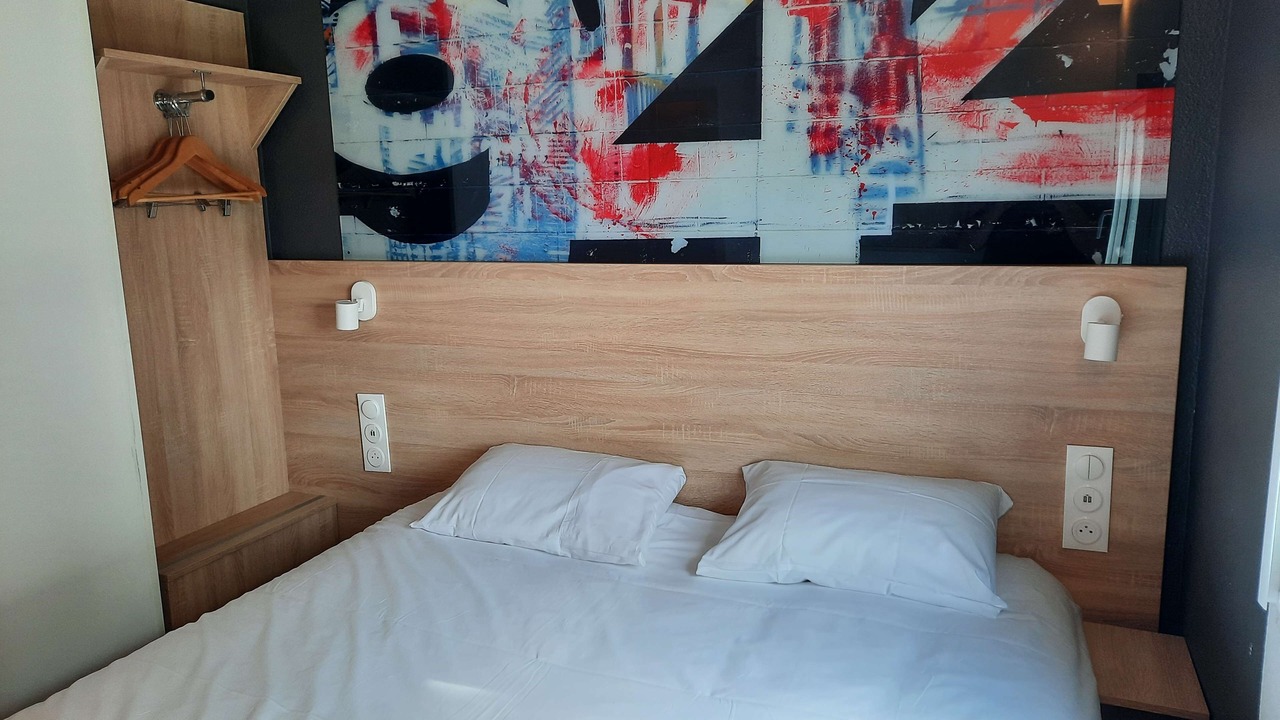 Photo of Bedroom in Saint-Contest