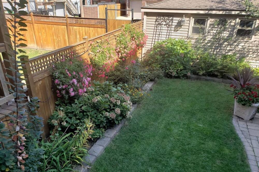 Photo of Outdoor in Sheffield and DePaul