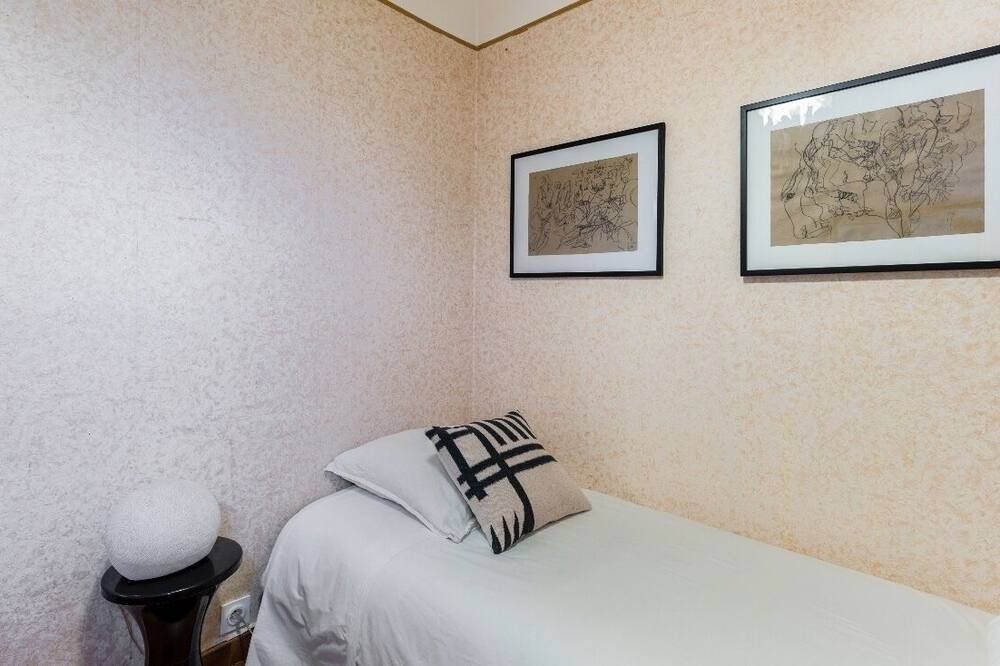 Photo of Bedroom in Robion