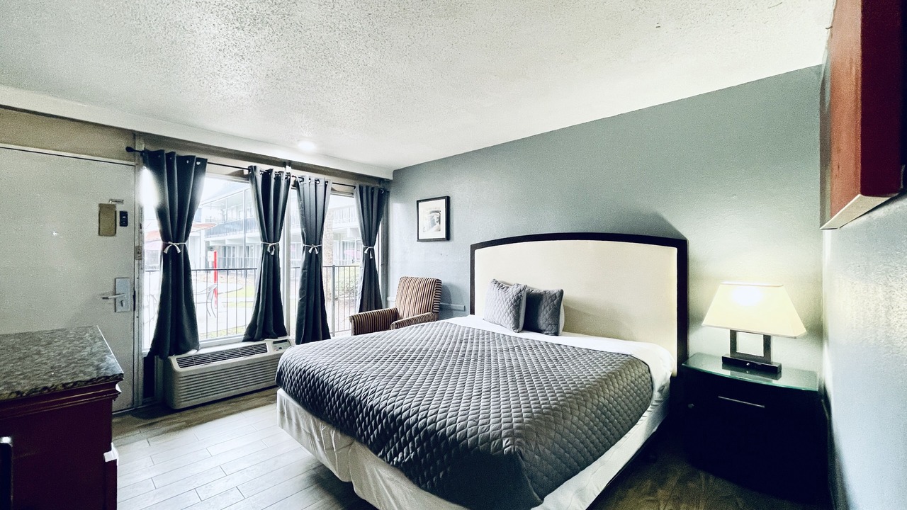 Photo of Bedroom in North San Antonio - SAT