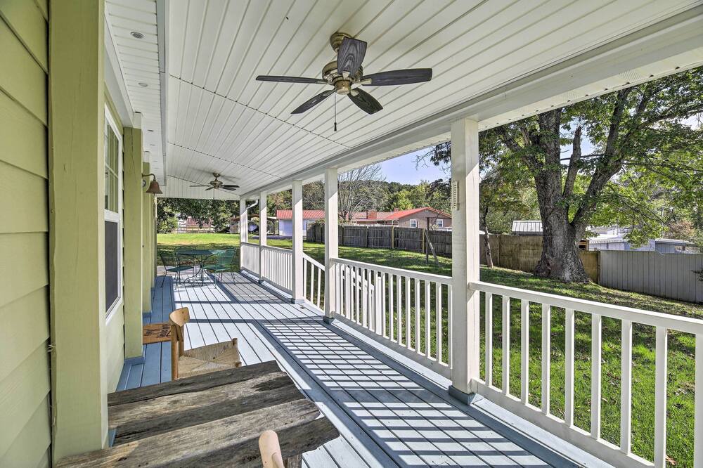 Photo of Patio Balcony in Ingles
