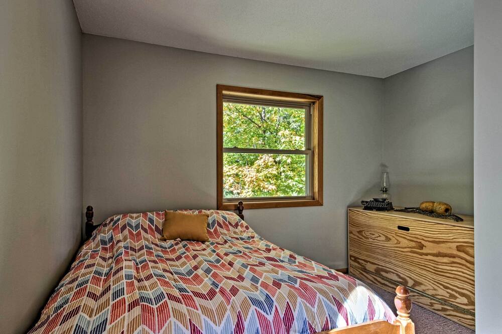 Photo of Bedroom in Miltona