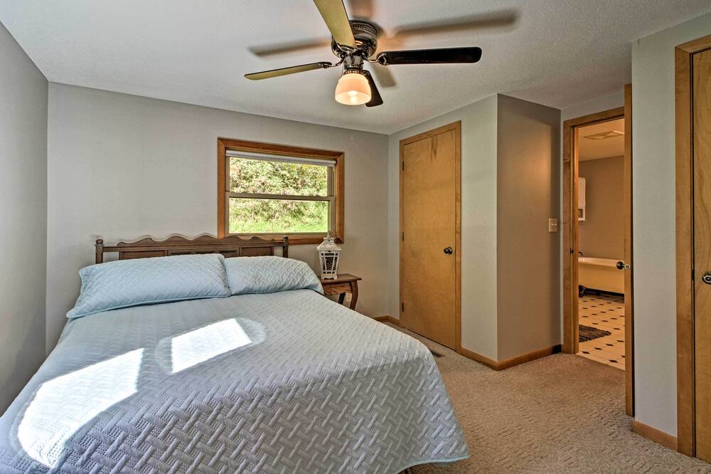 Photo of Bedroom in Miltona