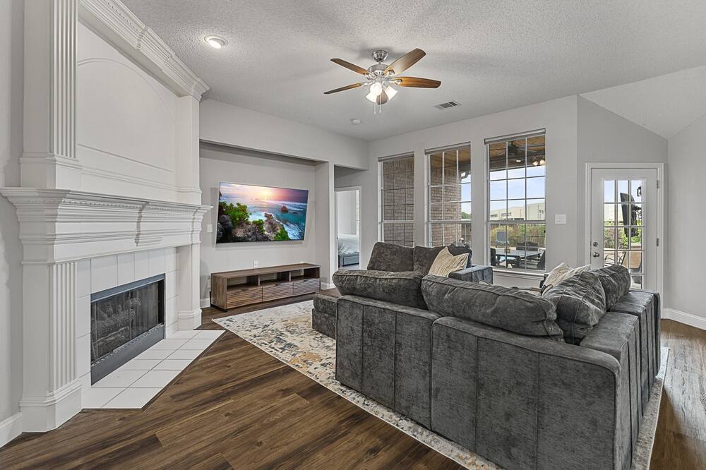 Photo of Livingroom in Valley Ranch