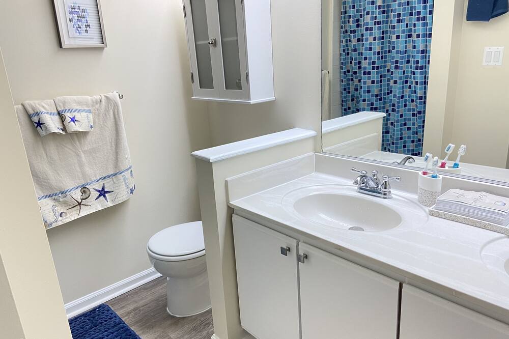 Photo of Bathroom in Greenbrier West