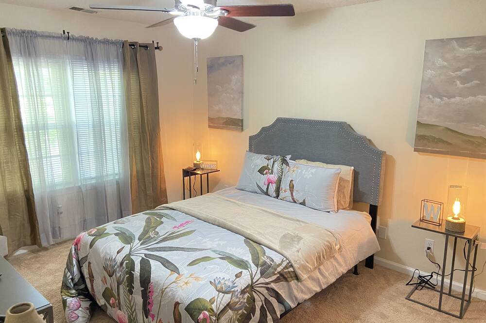 Photo of Bedroom in Greenbrier West