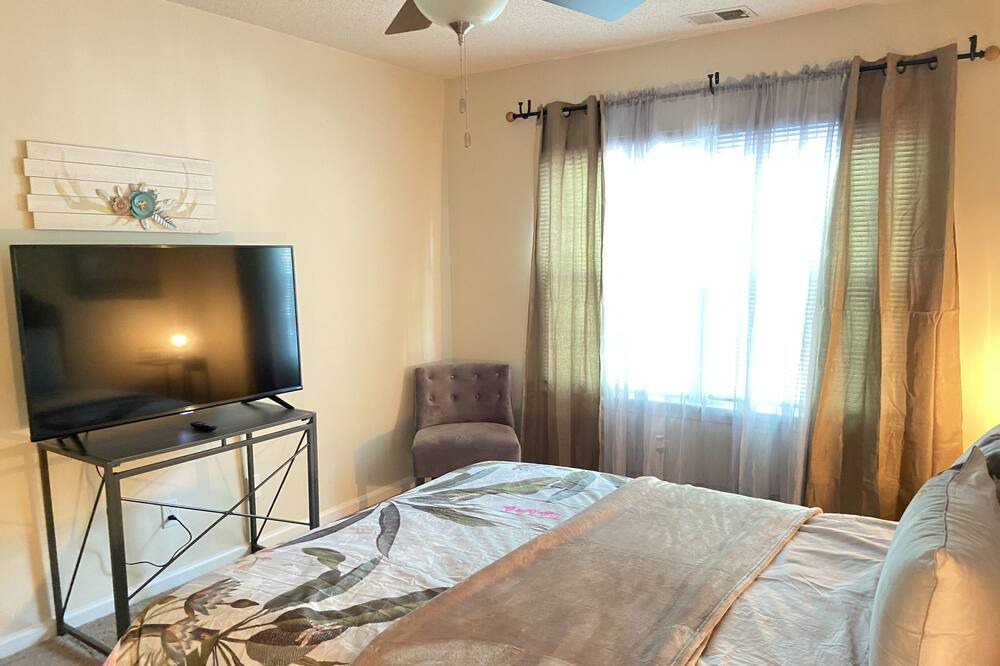 Photo of Bedroom in Greenbrier West