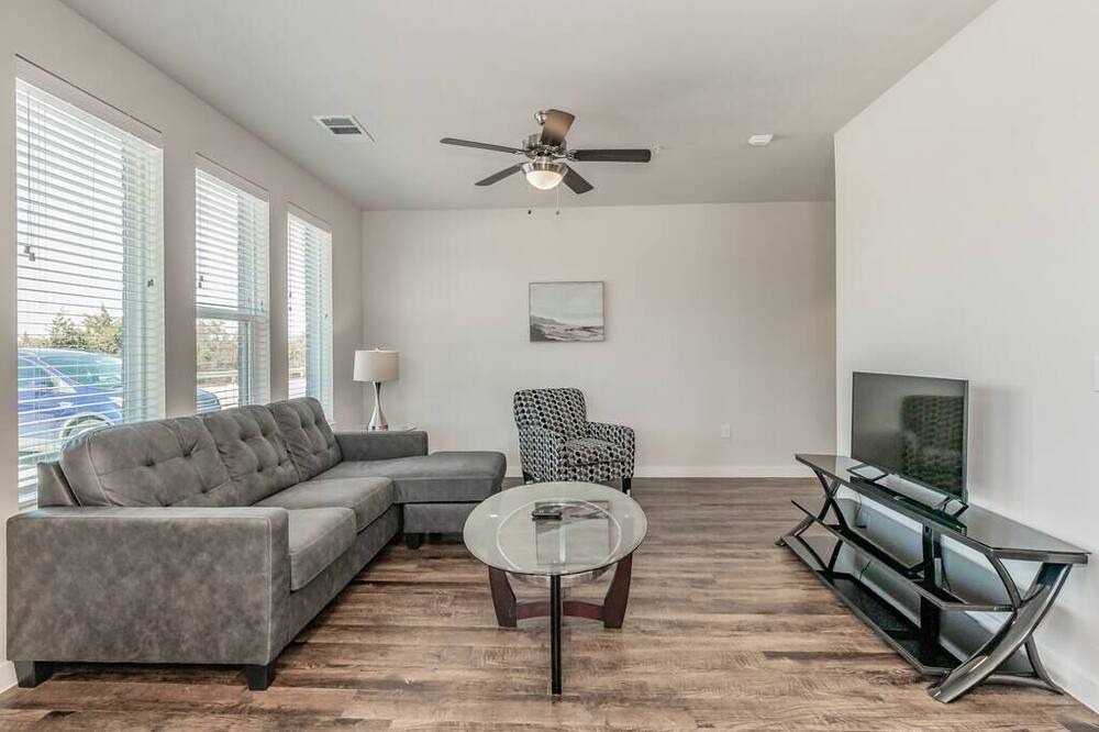 Photo of Livingroom in Elmo