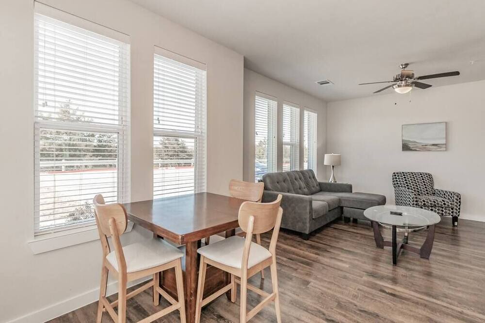 Photo of Livingroom in Elmo