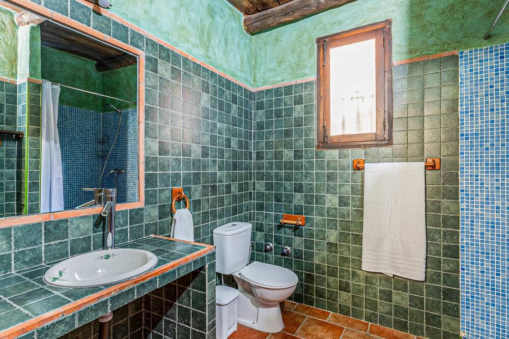 Photo of Bathroom in Moclin