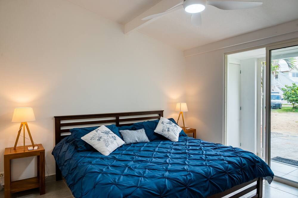 Photo of Others in Nettle Bay