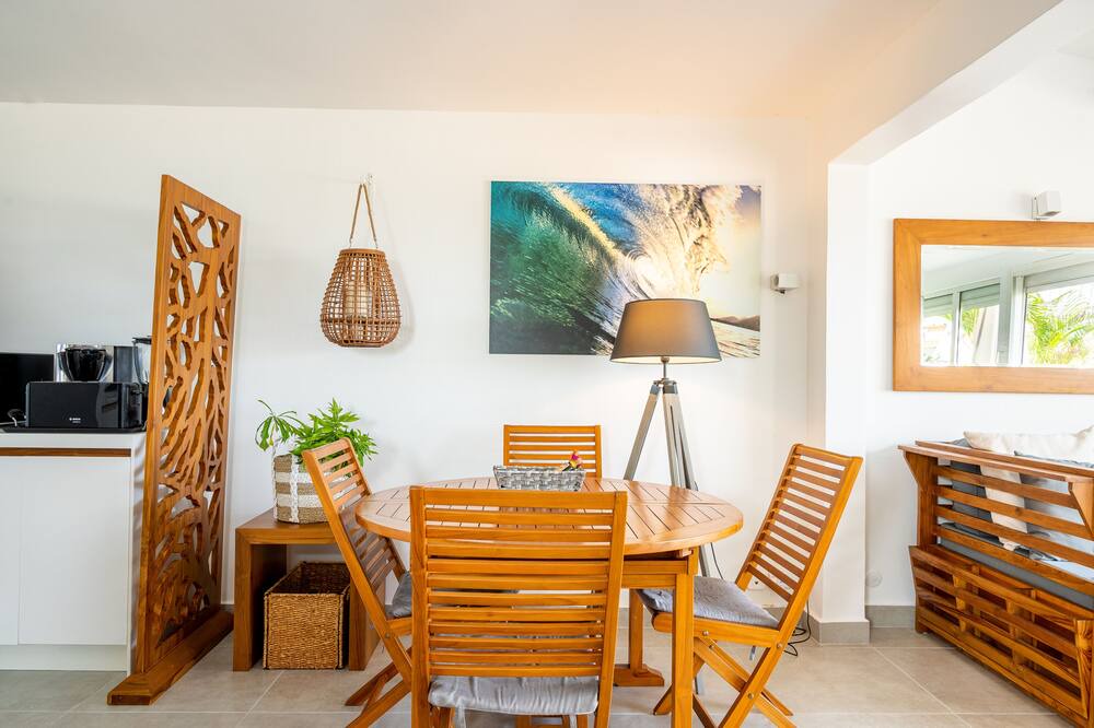 Photo of Kitchen in Nettle Bay