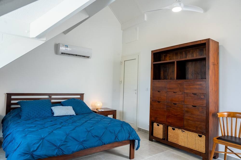 Photo of Others in Nettle Bay