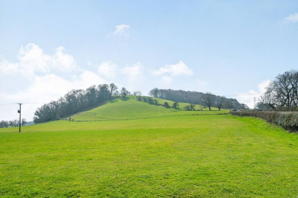 Photo of Outdoor in Llanvair Kilgeddin