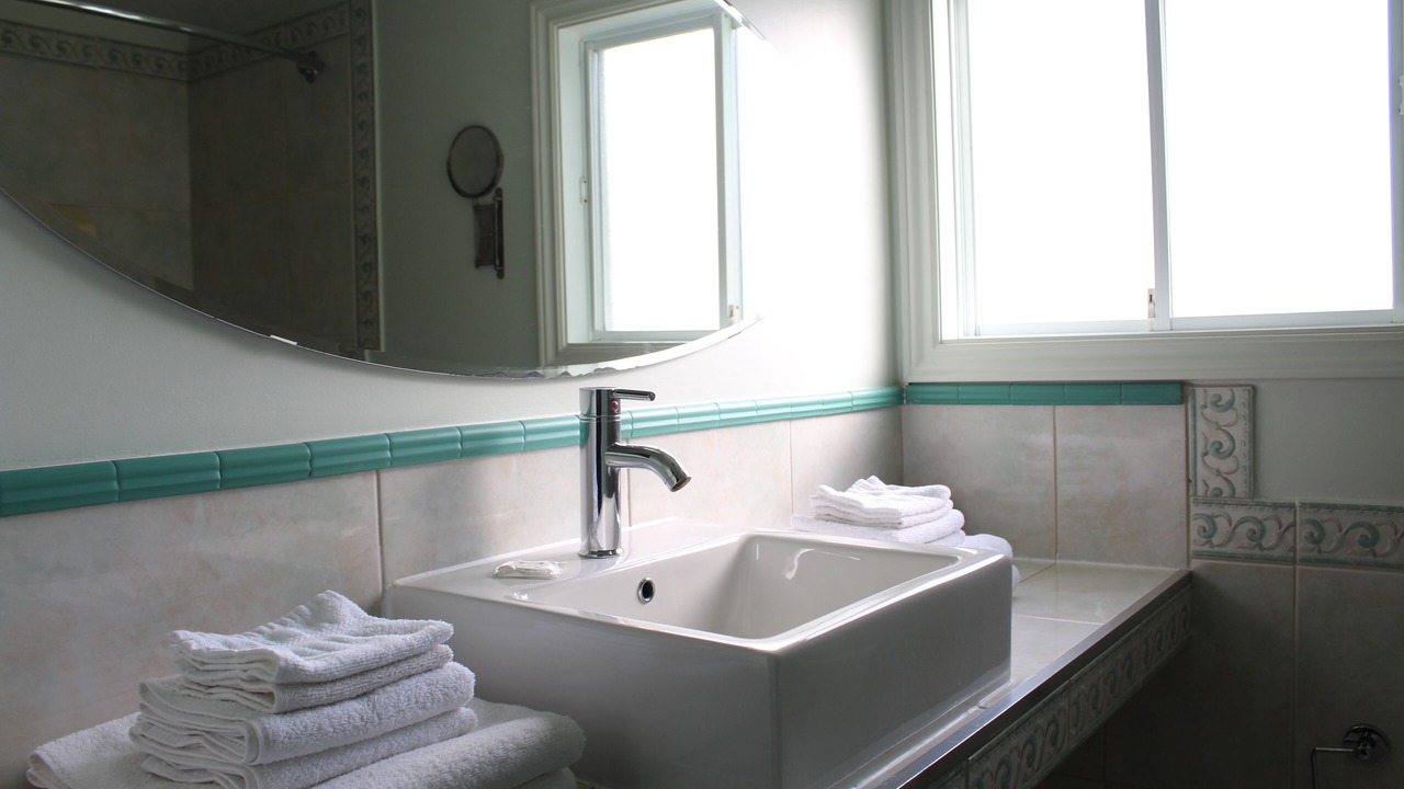 Photo of Bathroom in Vaudreuil