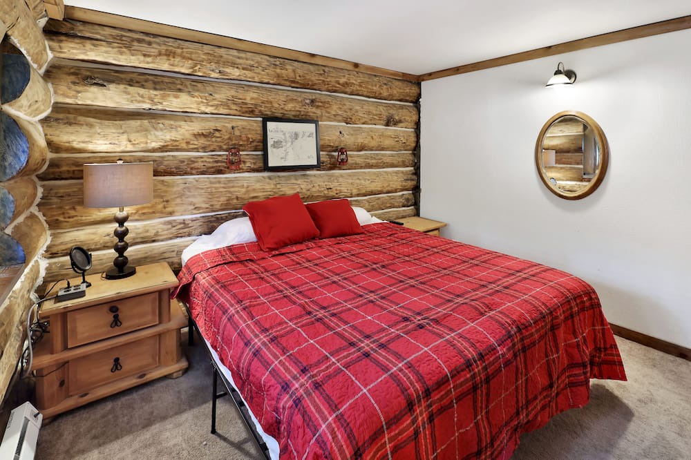 Photo of Bedroom in Peaceful Valley