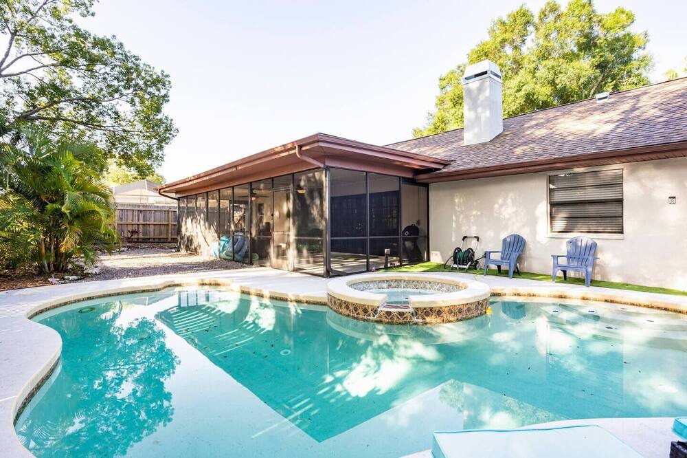 Photo of Outdoor in Lake Valencia