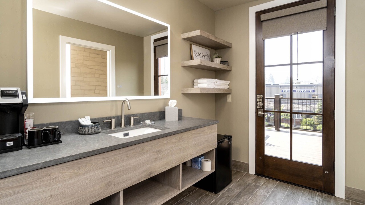 Photo of Bathroom in Sisters