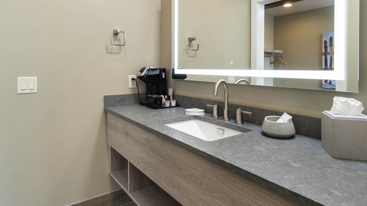 Photo of Bathroom in Sisters