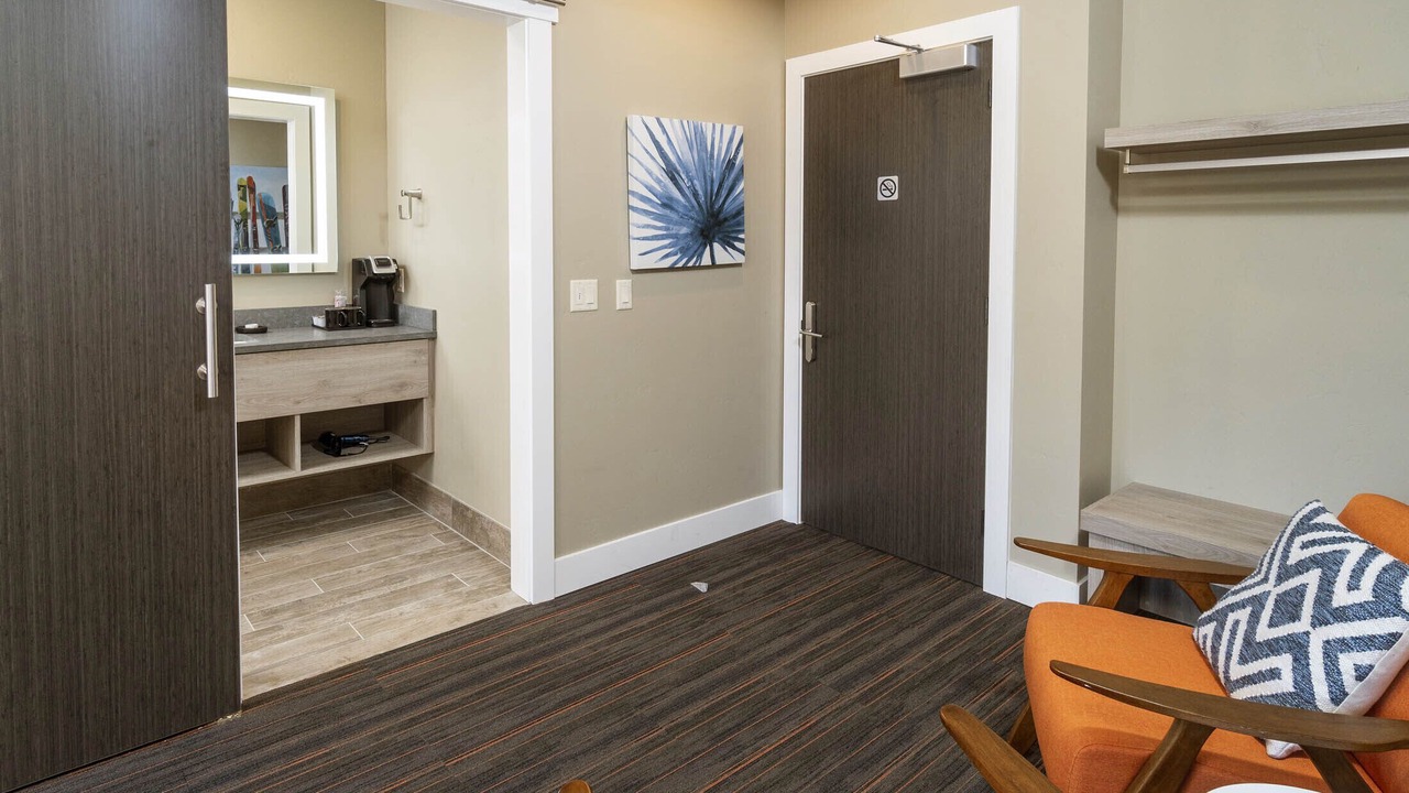 Photo of Bedroom in Sisters