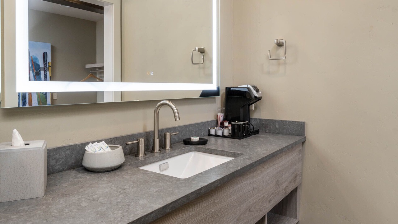 Photo of Bathroom in Sisters