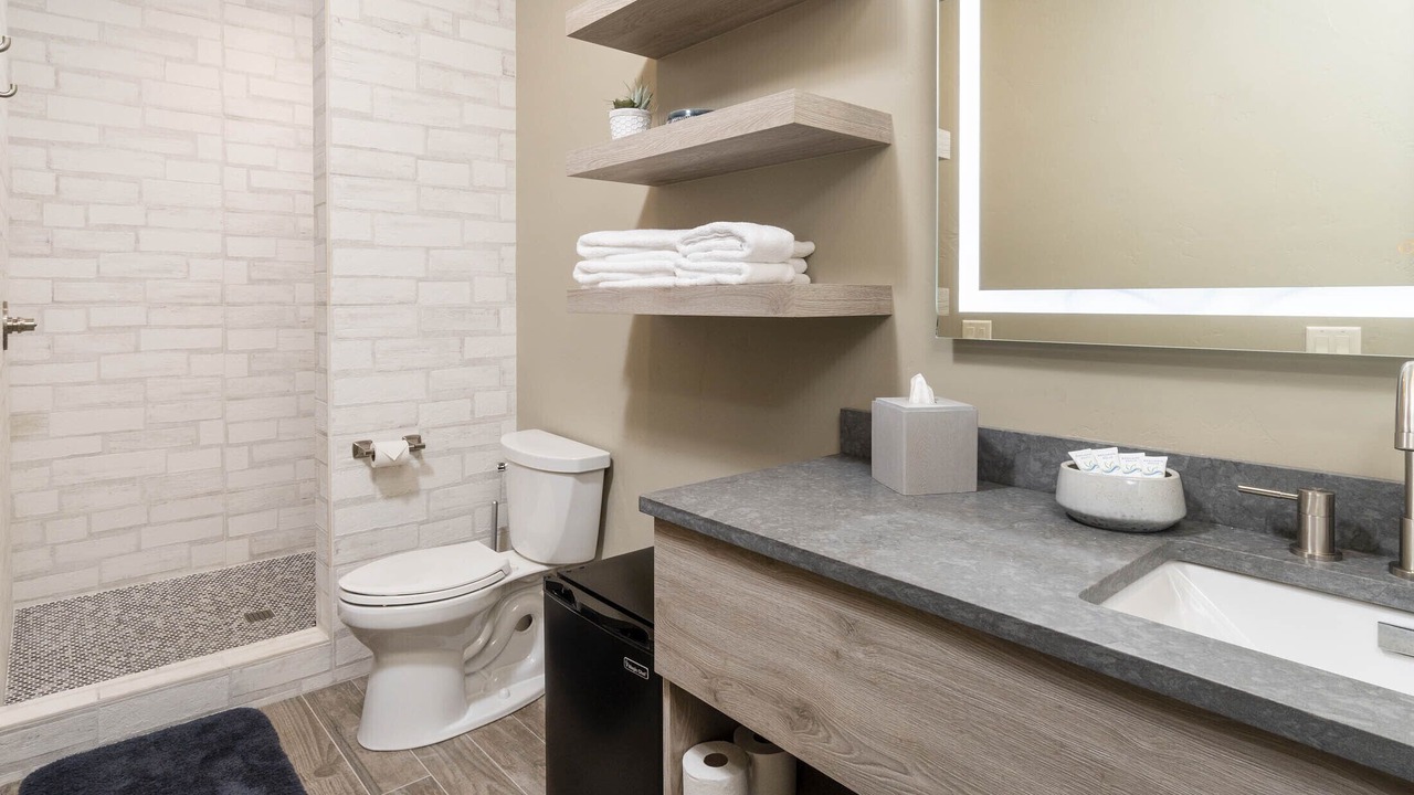 Photo of Bathroom in Sisters