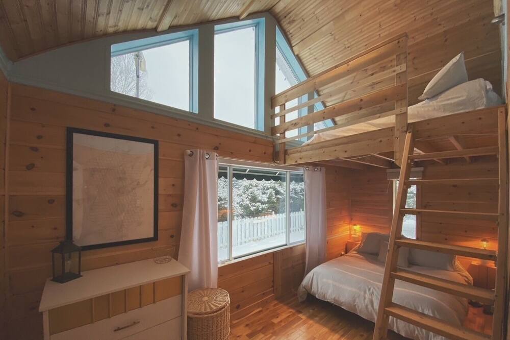 Photo of Bedroom in Sainte-Lucie-des-Laurentides