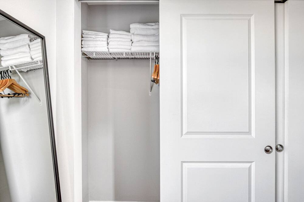 Photo of Bedroom in Lakeview