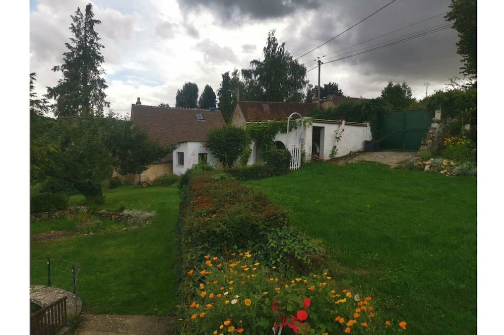 Photo of Outdoor in Nesle-la-Reposte