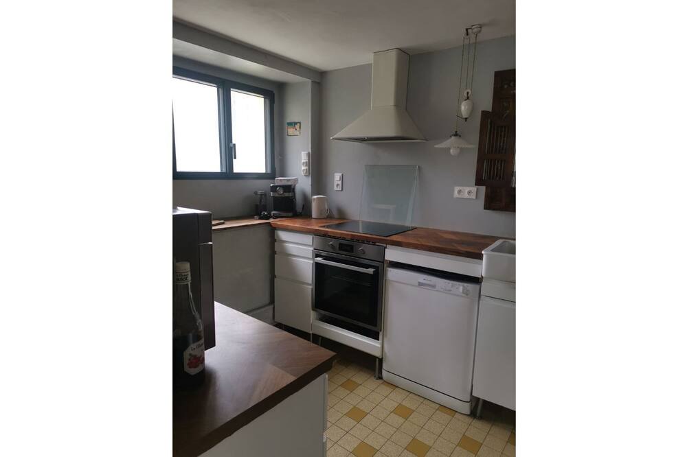 Photo of Kitchen in Nesle-la-Reposte