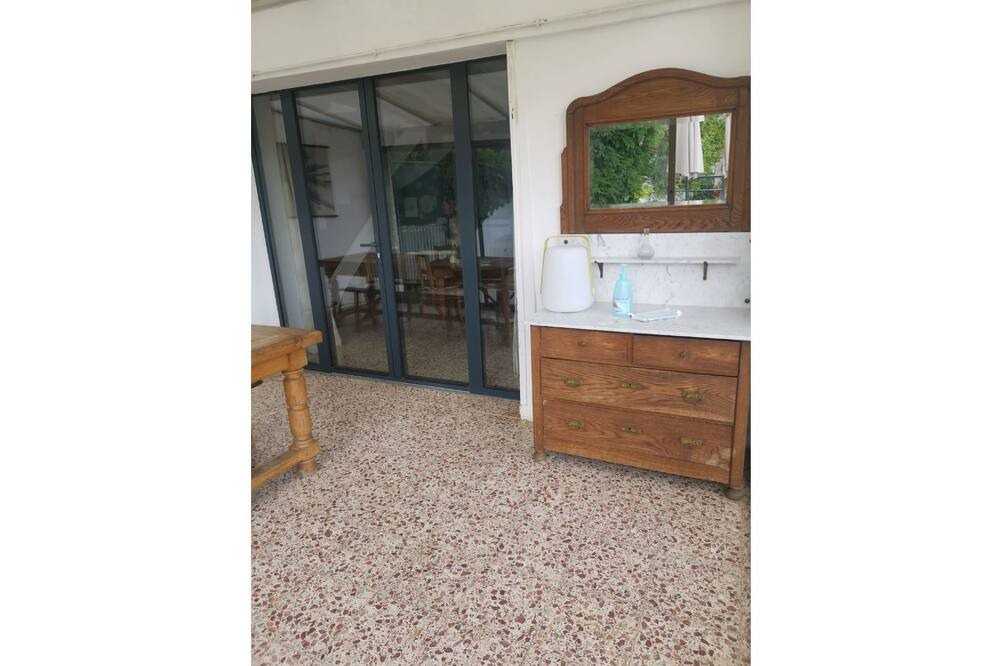 Photo of Bedroom in Nesle-la-Reposte