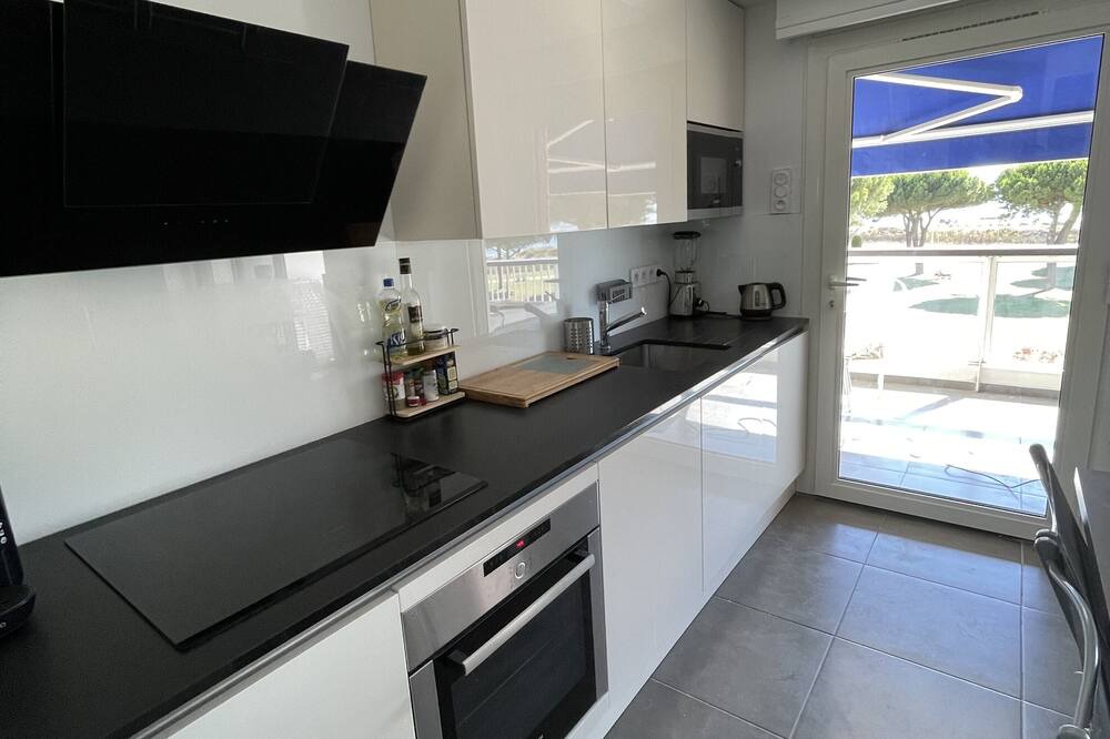Photo of Kitchen in Le Grau-Du-Roi