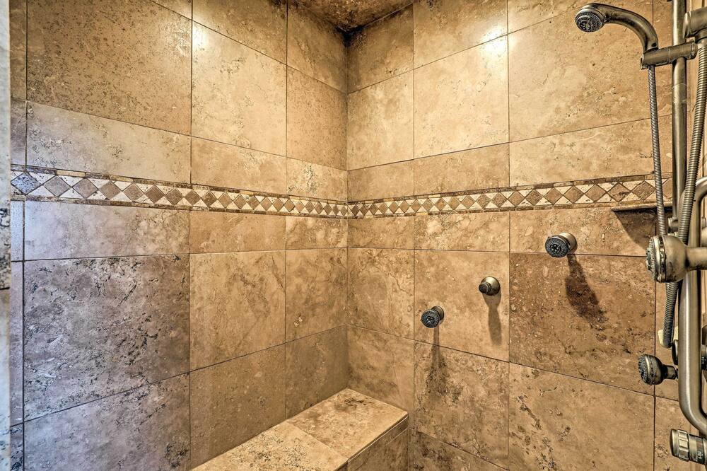 Photo of Bathroom in Sam Hughes
