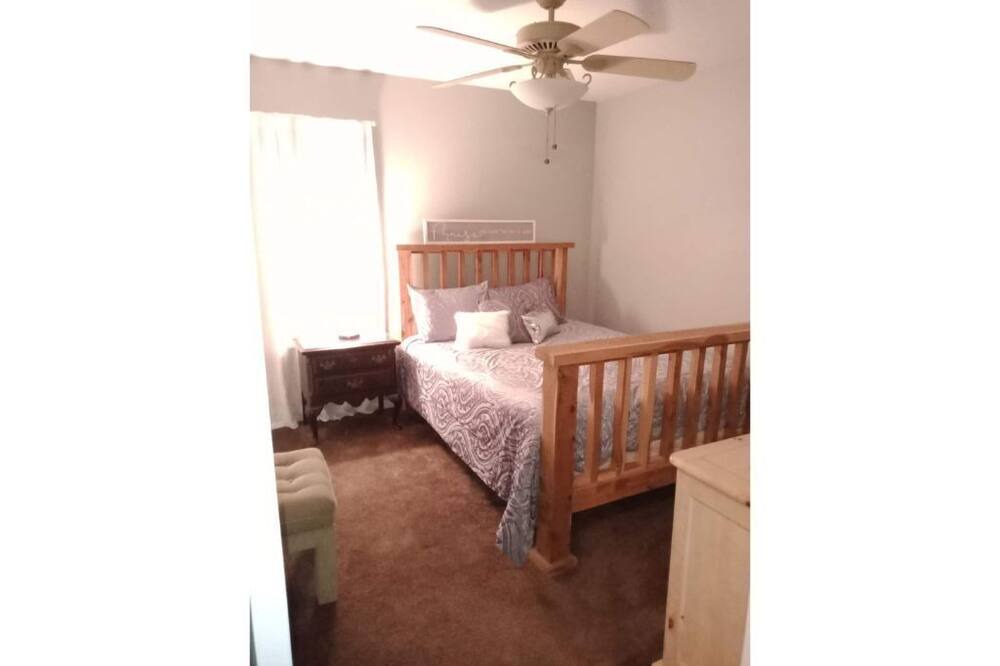 Photo of Bedroom in Mabank