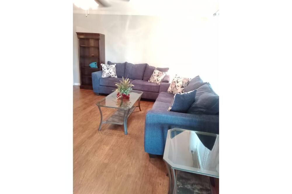 Photo of Bedroom in Mabank