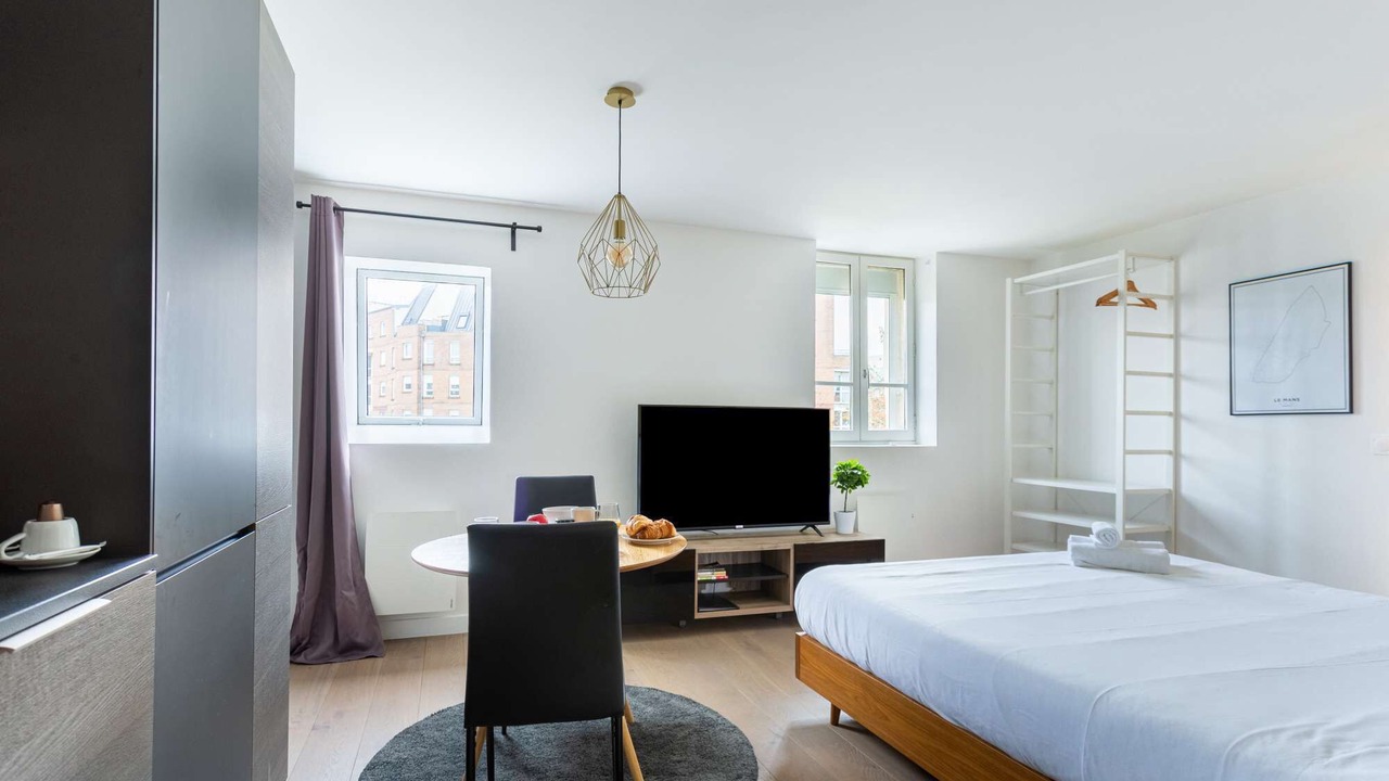 Photo of Others in Jean Jaures