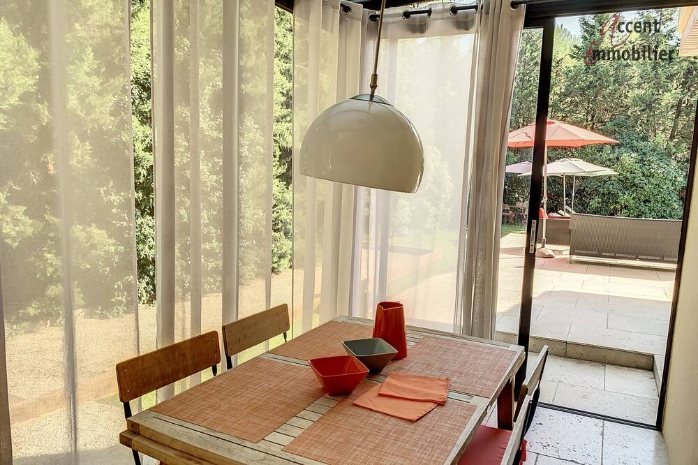 Photo of Others in Orgon