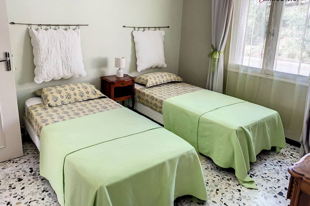 Photo of Others in Orgon