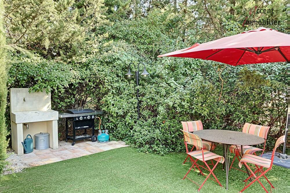 Photo of Others in Orgon