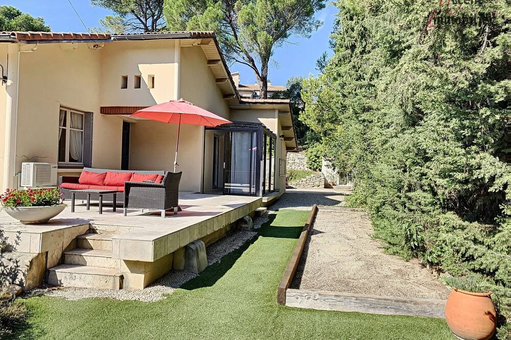 Photo of Others in Orgon