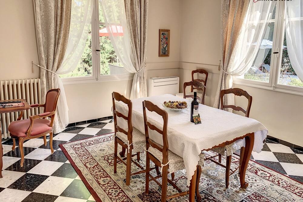 Photo of Others in Orgon