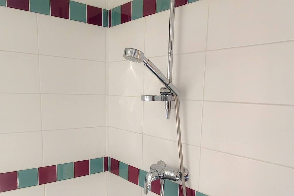 Photo of Bathroom in Adamville