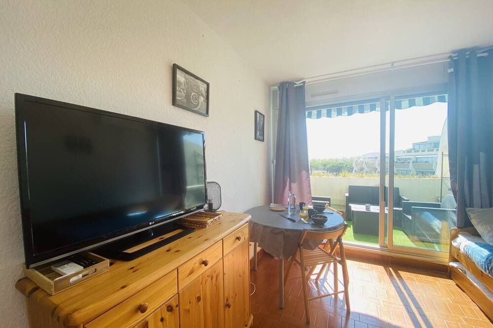 Photo of Livingroom in Le Grau-Du-Roi