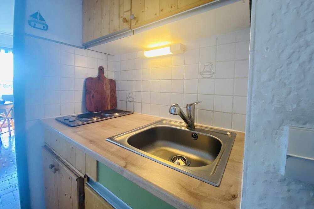 Photo of Kitchen in Le Grau-Du-Roi